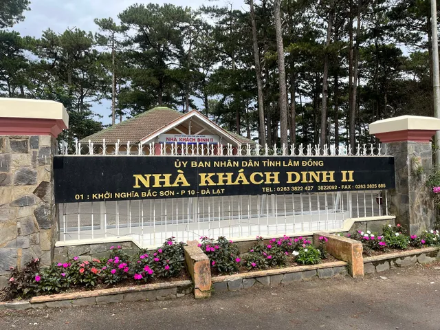 Khu biệt thự - Nhà hàng Dinh 2