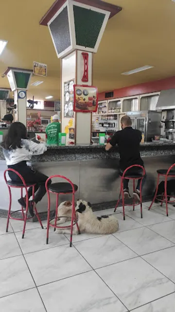 Padaria e Lanchonete 5 Estrelas do Bigode