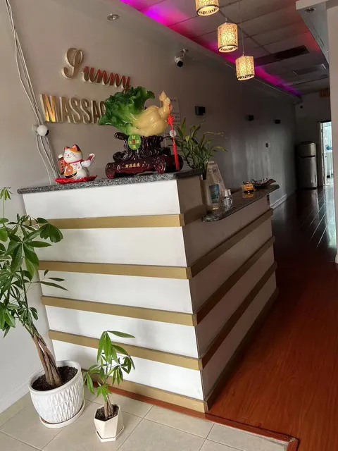 Sunny Massage & spa