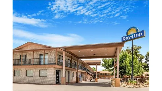 Days Inn by Wyndham Cortez