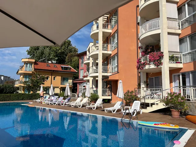 Апартхотел Белвю