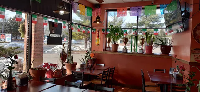 El Pariente Mexican Grill - White Bear Lake