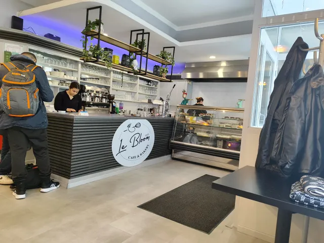 Le Bloom pizzeria & cafeteria