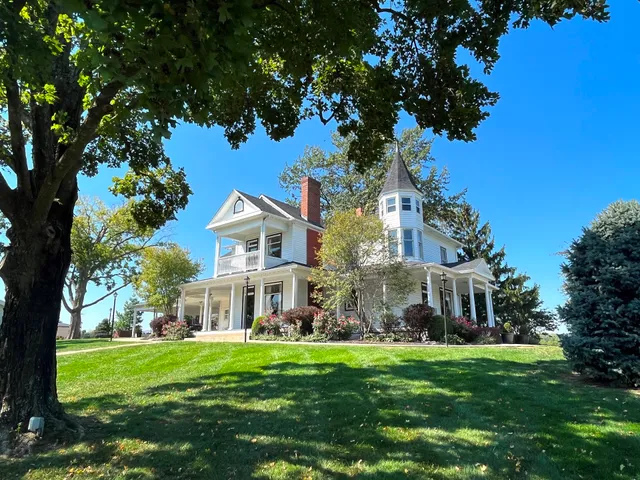 1890 & The Fields Event Space