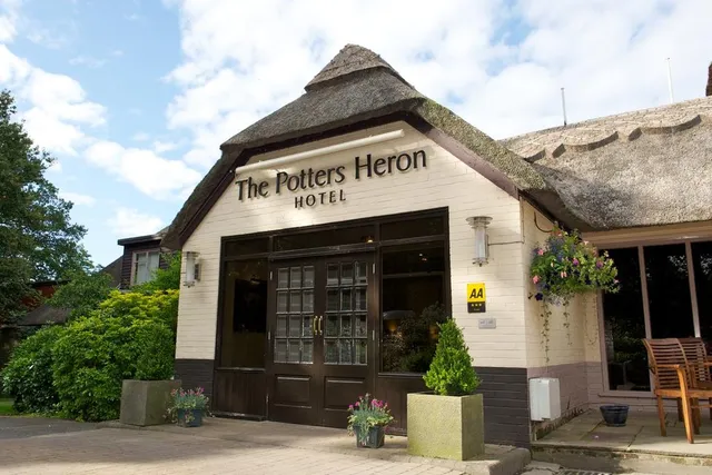The Potters Heron Inn