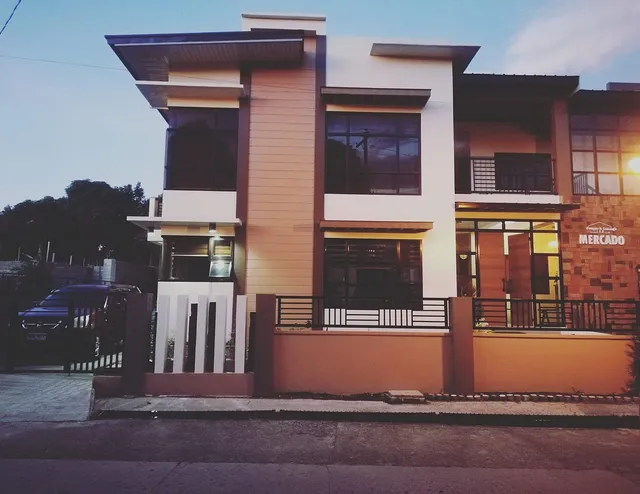 Pompeo and Luming's Inn