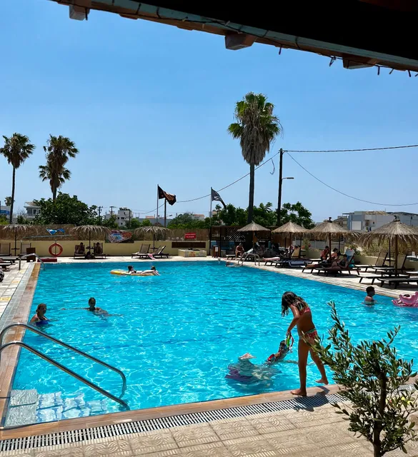 Peter’s Kool Pool Studios and Apartments