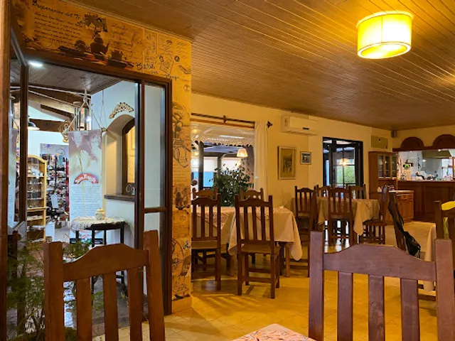 Nain Maggie Teahouse