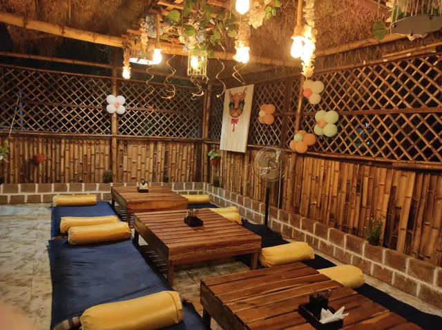 hotel adihaaH Restrocafe