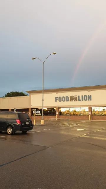 Sandhill Shopping Center