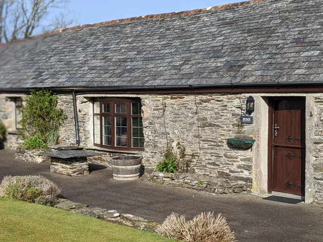 Courtyard Farm Cottages