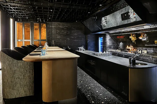 Smoked Room Madrid. Fire Omakase by Dani García