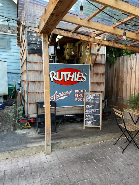 Ruthie's