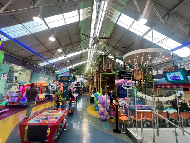 Game Box / Parque de Diversiones Centro Comercial Andino