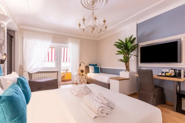 Trastevere Paper Suites