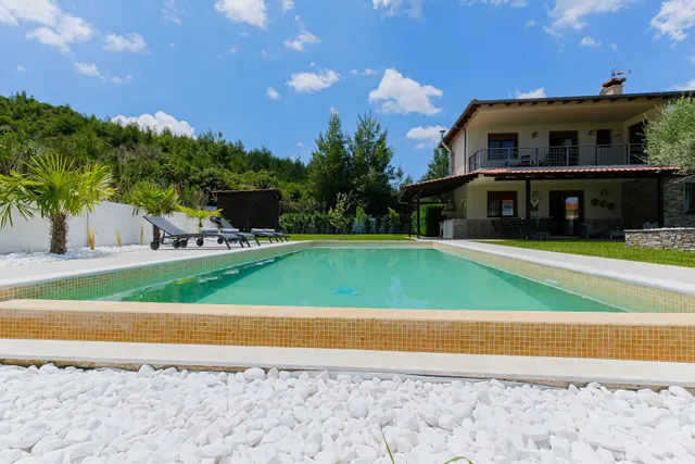 Palmera Pool Villa