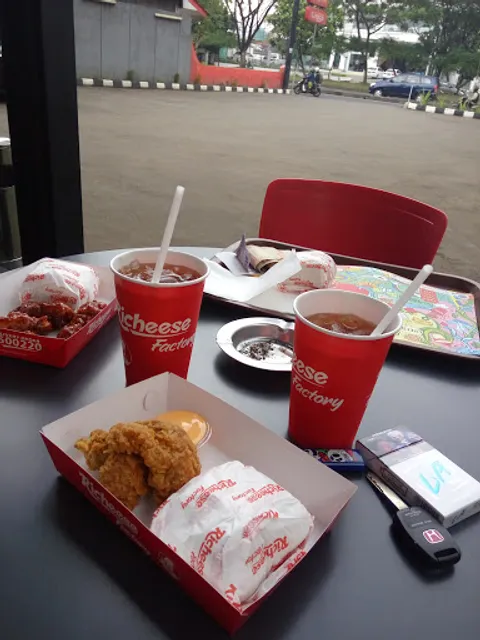 Richeese Factory Metro