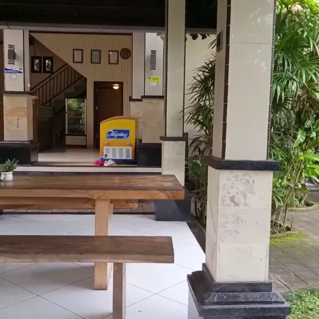 PENGINAPAN IJO HOTEL