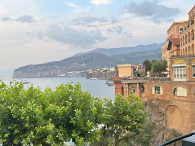 Pupatella Luxury Suite