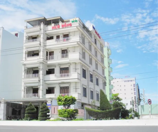 Khách sạn Nam Hồng