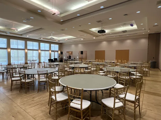 Jc chiavari chairs