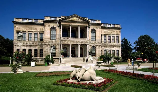 Dolma Bahçe Sarayı Muzesi