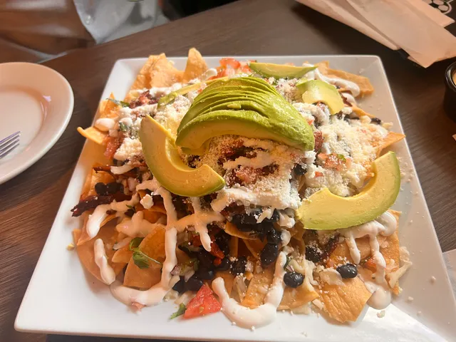 Tiro de Esquina Restaurant & Sport Bar