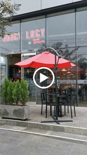 Juicy Lucy Pardo y Aliaga