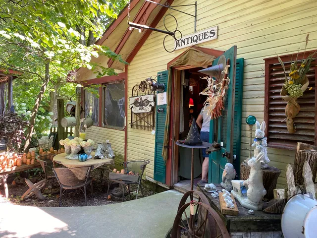 Little Shop Antiques / R.S.Goines maker of fine furniture and hardwood lumber