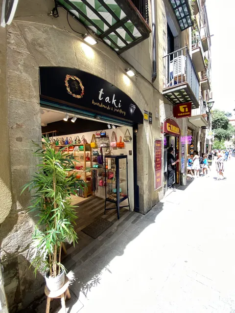 Taki Handmade & Jewelry