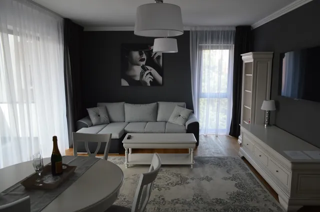 Flori de Iulie Aparthotel