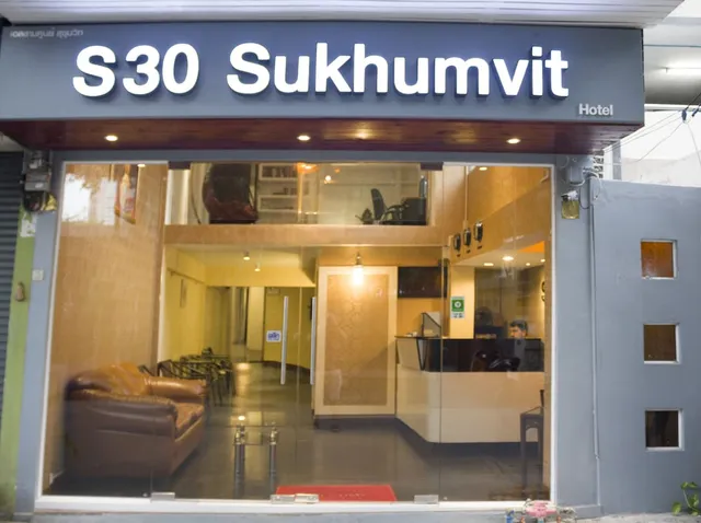 S30 Sukhumvit Hotel