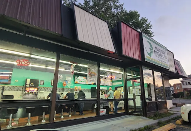 Pak Daman Burger & Sub