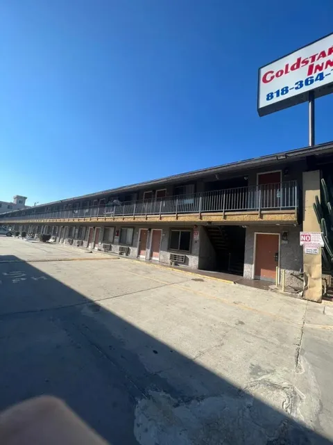Goldstar Inn