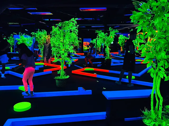 Glow Putt Mini Golf