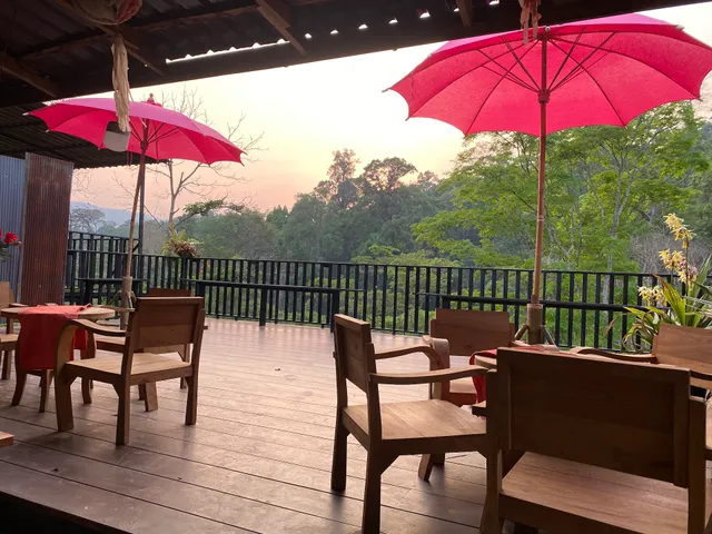 ฺBaan Euang Din Homestay