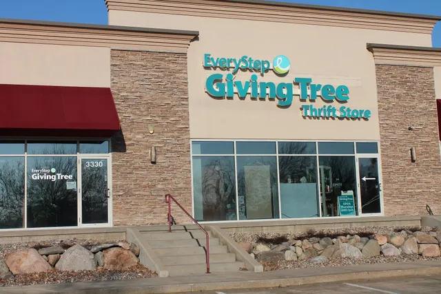 EveryStep Giving Tree Thrift Store