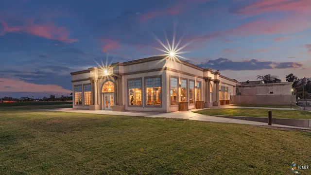 Old Eucalyptus Schoolhouse