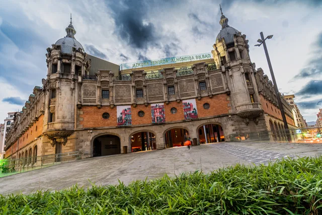 Azkuna Zentroa-Alhóndiga Bilbao