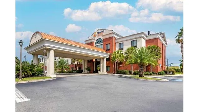 Comfort Suites Savannah North