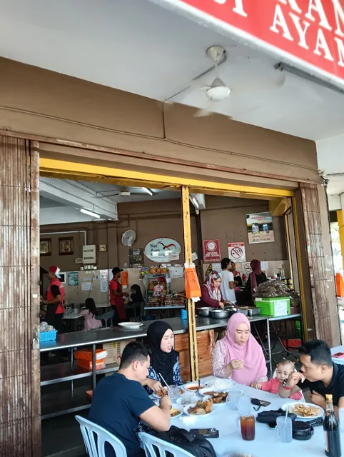Restoran A.Hassan Ayam Kampung (Shah Alam)