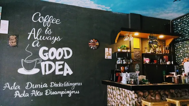 MAIN COFFEE & EATERY