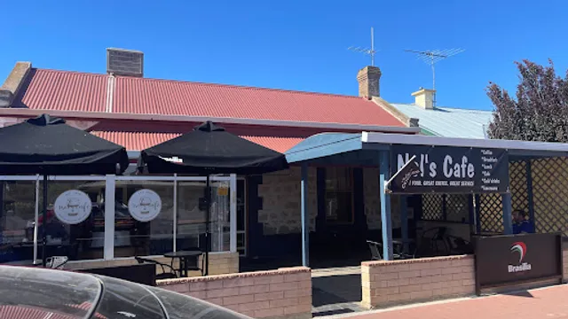 Nel’s Cafe