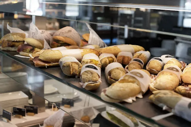 Área de Servicio Ponferrada La Pausa (Dir. Madrid)