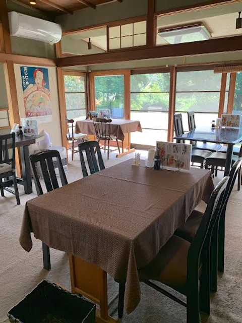 小網代の森・ひげ爺の栖