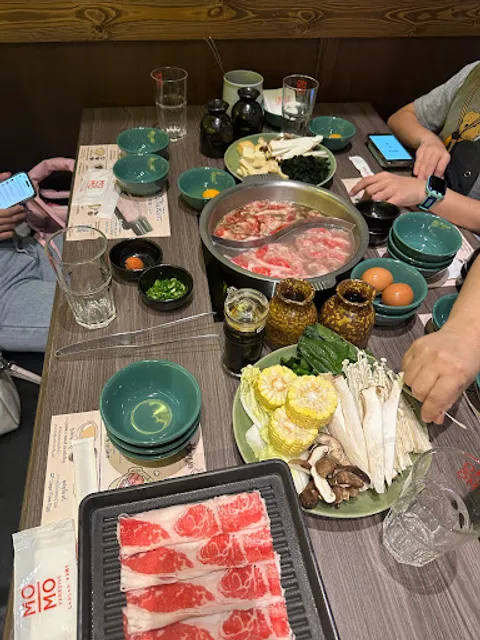 Mo-Mo-Paradise Central Eastville