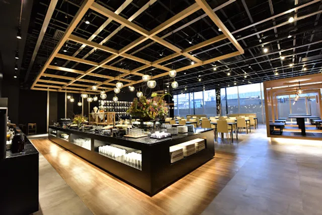 ALL DAY DINING月のみち