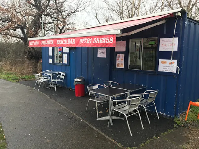 Pauline's Snack Bar