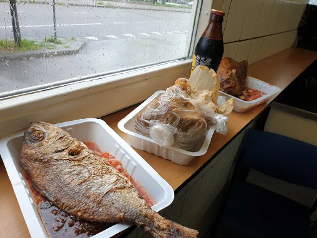 Lomnava KenKey House