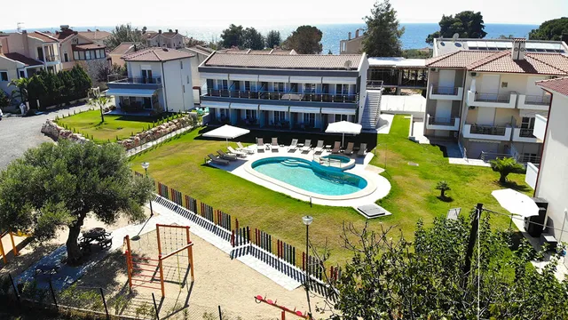 Finikas Garden Beach Resort Nikiti Chalkidiki Greece